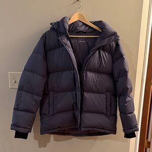 Quince Carbon Grey Puffer Jacket Large new w/o tags